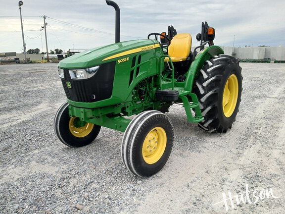 Photo of 2022 John Deere 5055E