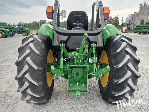 Photo of 2022 John Deere 5055E