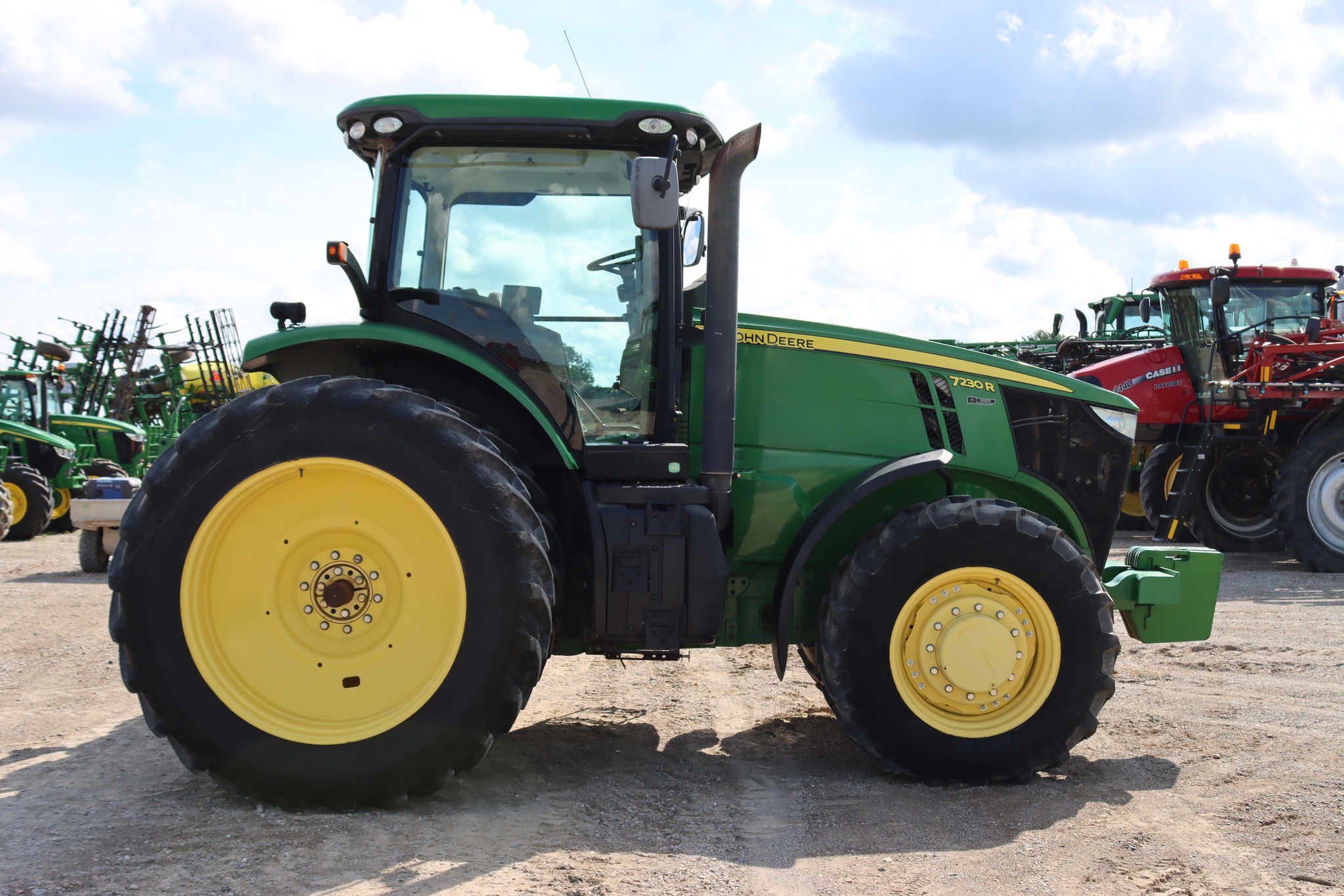 2013 John Deere 7230R Row Crop Tractors