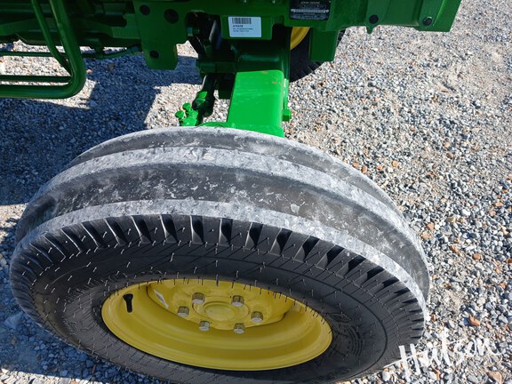 Photo of 2022 John Deere 5045E