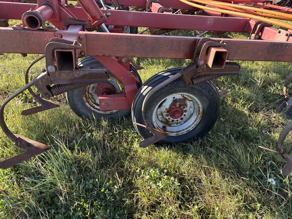 Used 1987 Case 4600 Field Cultivators at Horizon Ag & Turf in Mayerthorpe, AB - Photo8