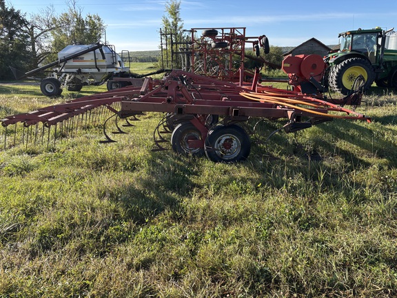 Used 1987 Case 4600 Field Cultivators at Horizon Ag & Turf in Mayerthorpe, AB - Photo7
