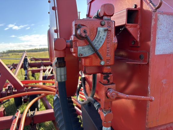 Used 1987 Case 4600 Field Cultivators at Horizon Ag & Turf in Mayerthorpe, AB - Photo5