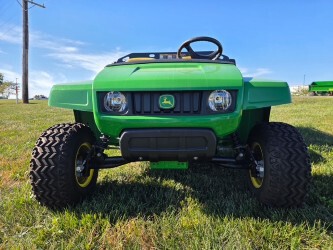 2025 John-Deere 4X2