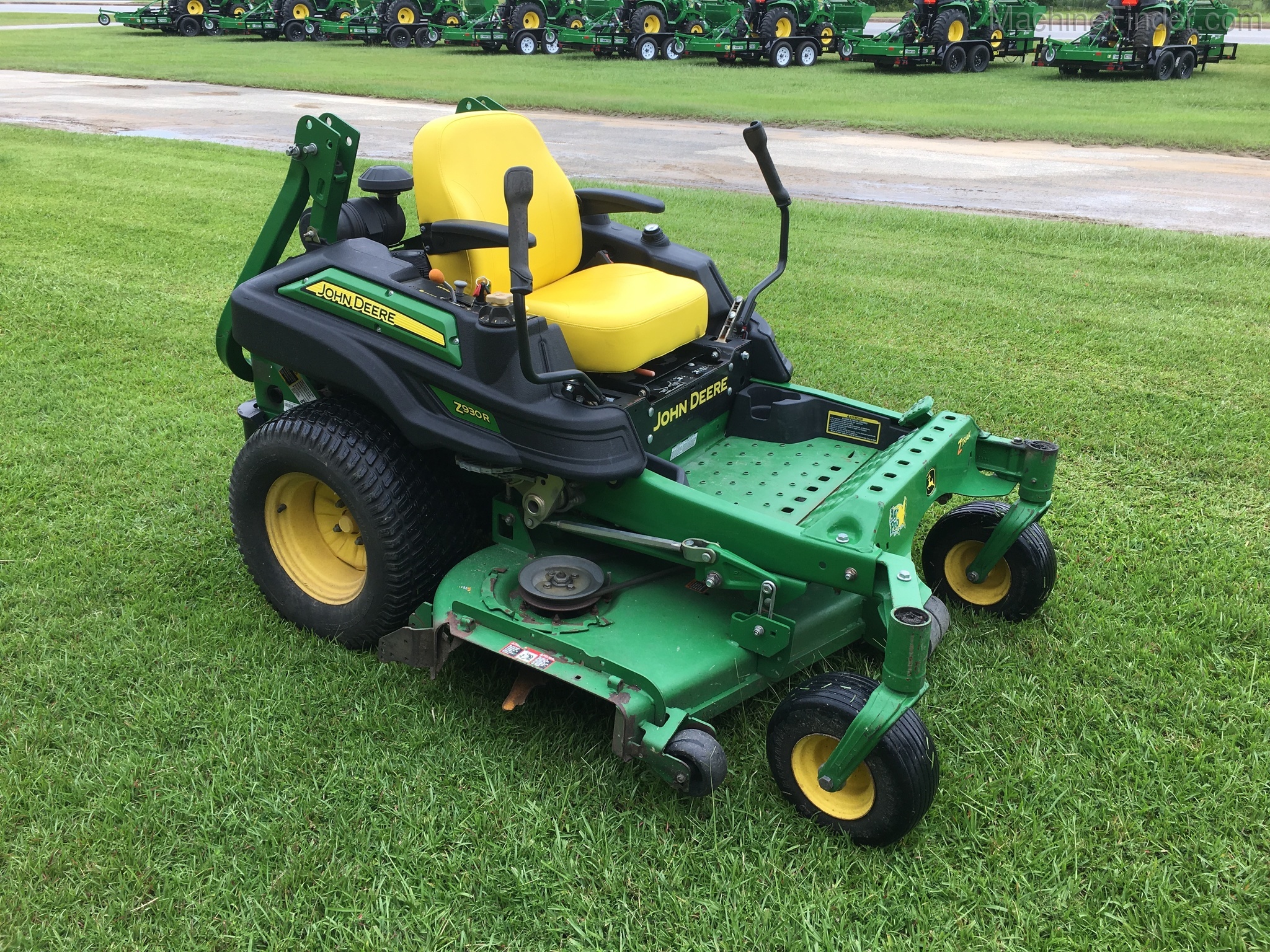 2013 John Deere Z930R Image 2