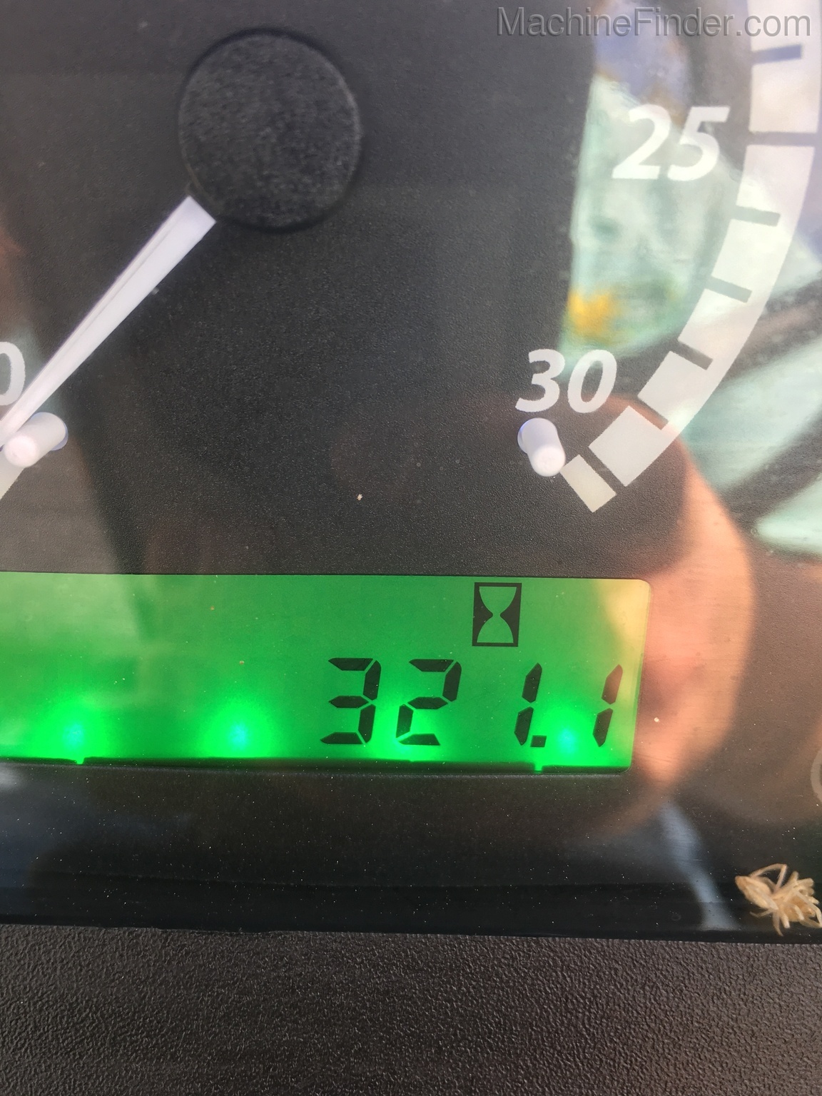 2015 John Deere 5055E Image 8