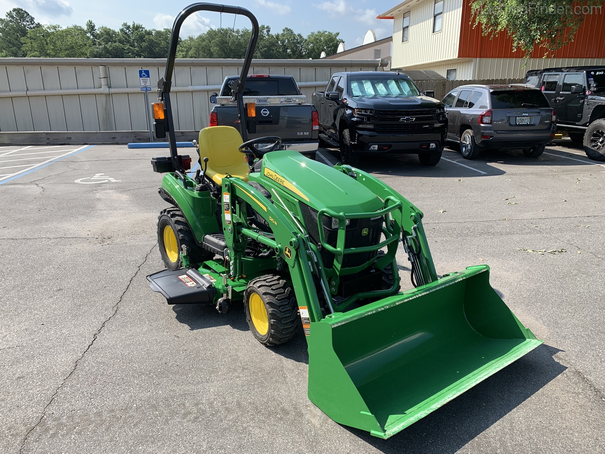 2020 John Deere 1023E Image 3