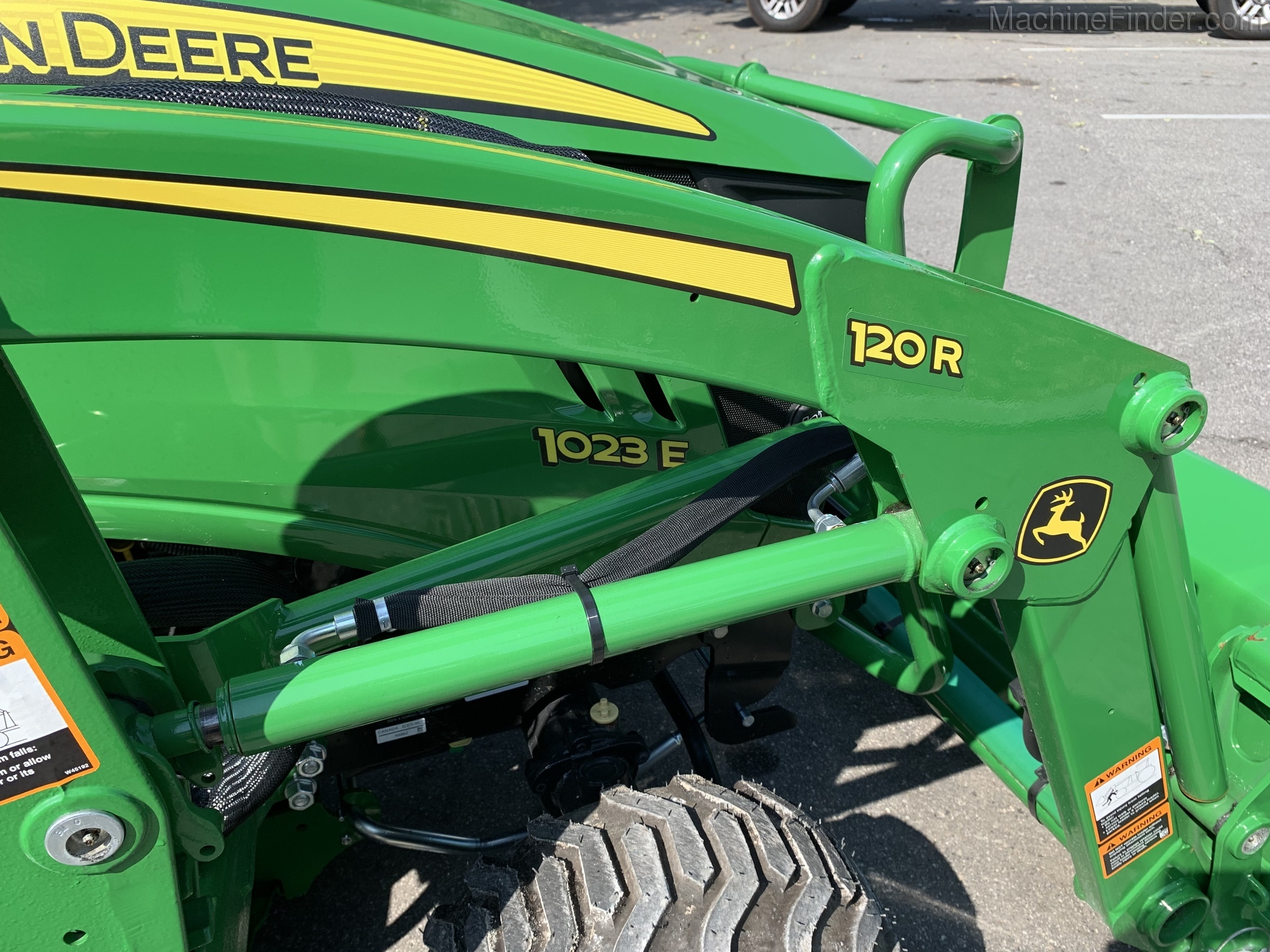 2020 John Deere 1023E Image 4