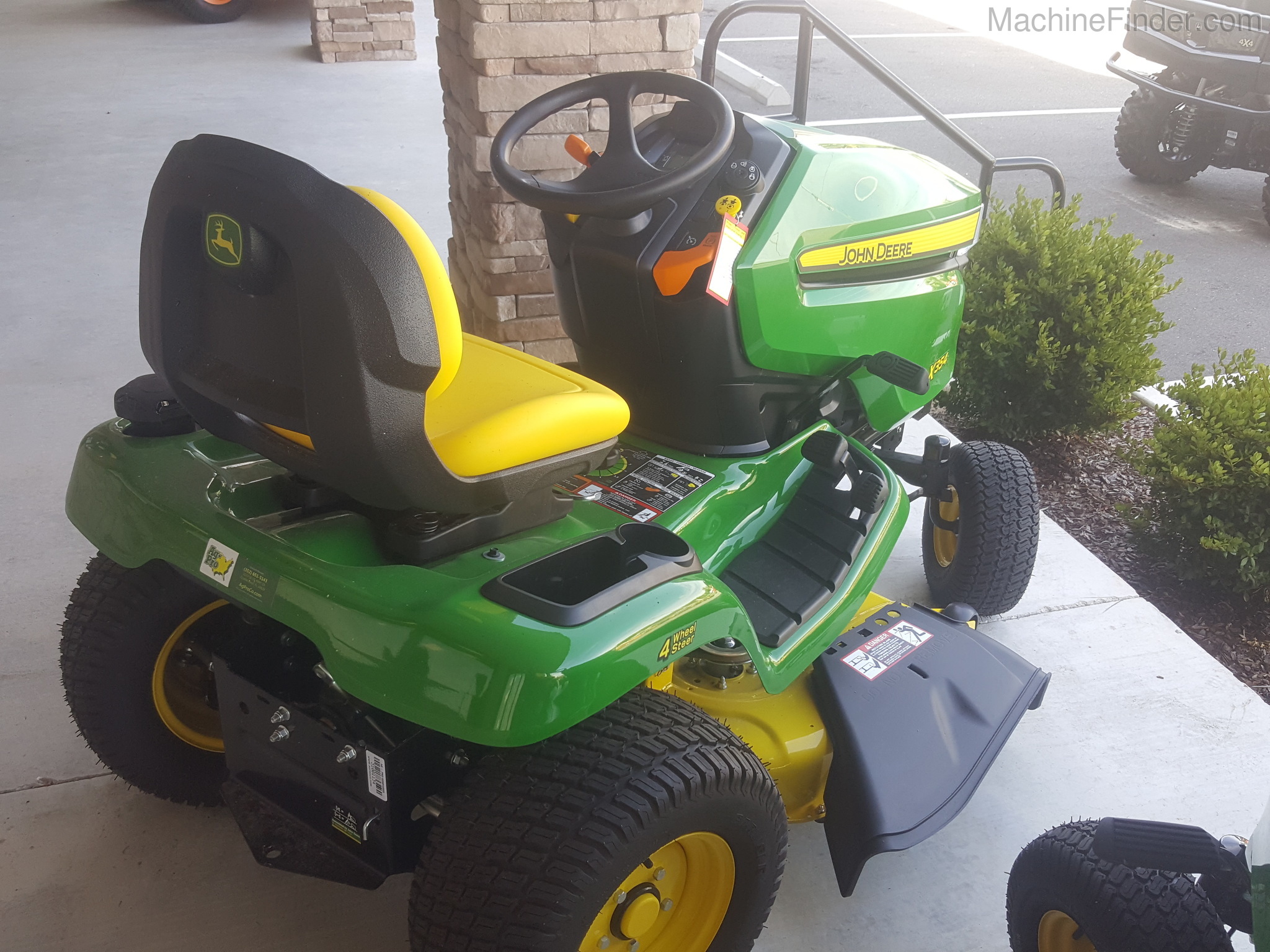 2020 John Deere X354 Image 5