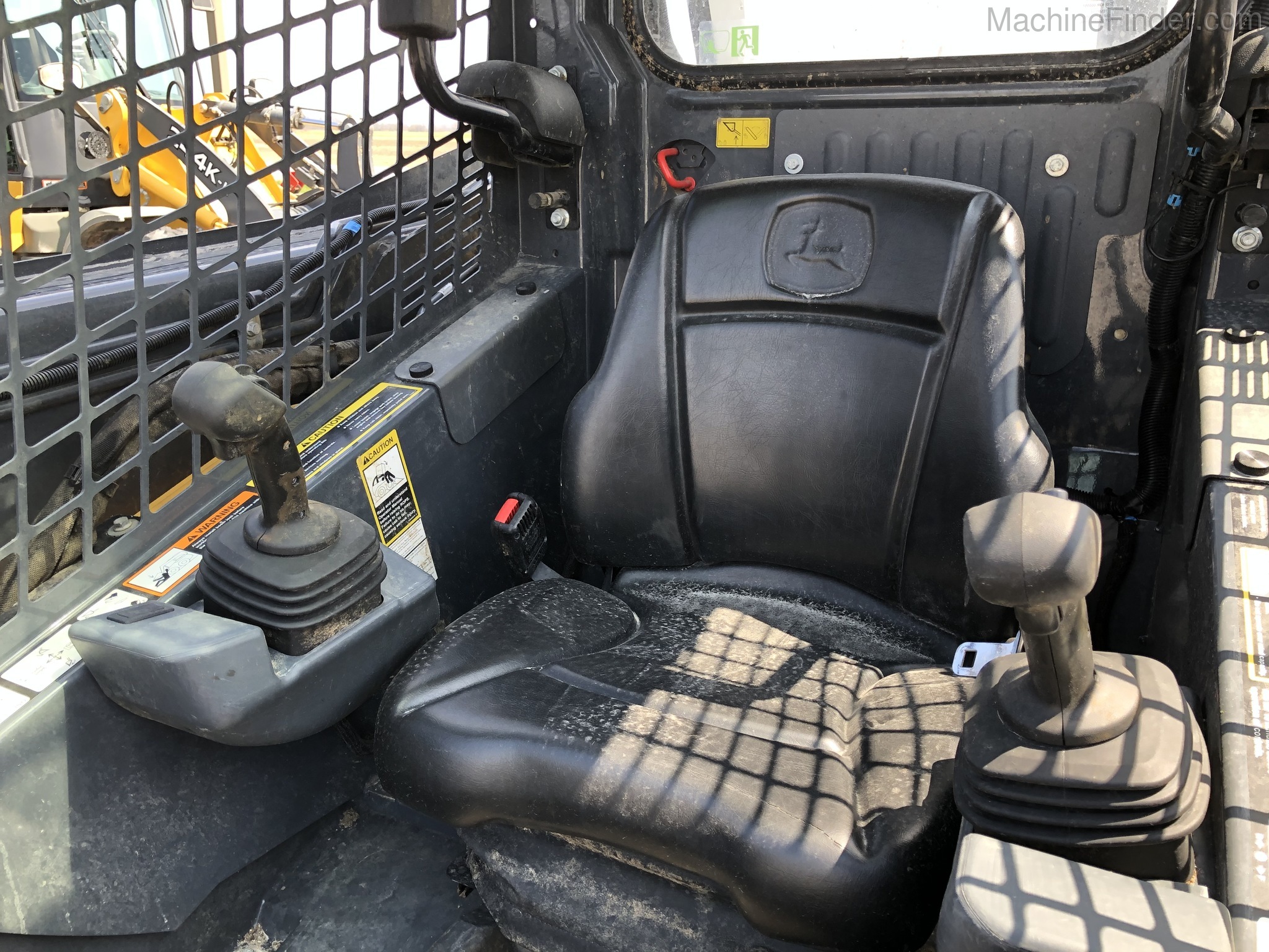 2018 John Deere 320G Image 7