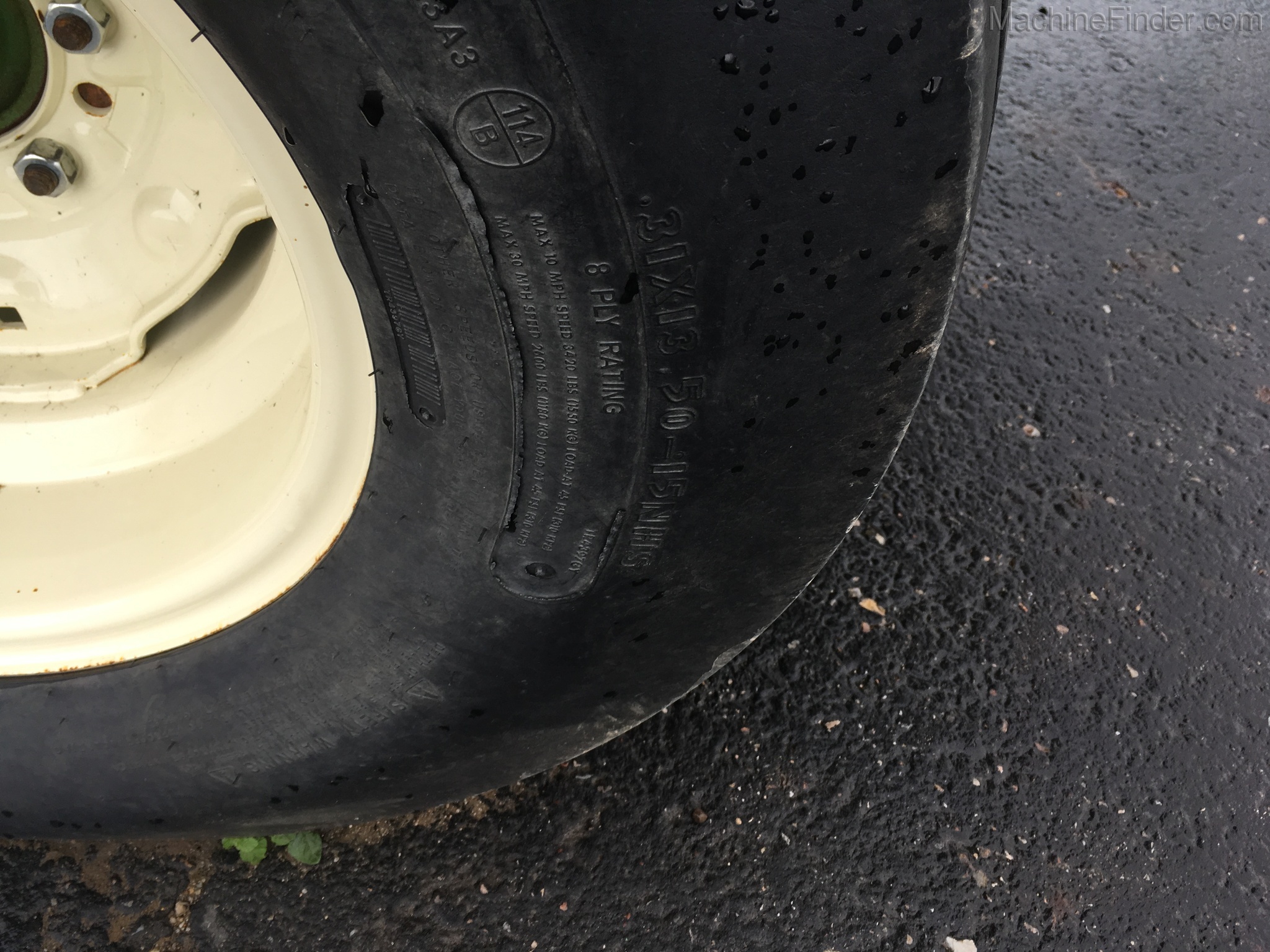 2012 John Deere 568 Image 14