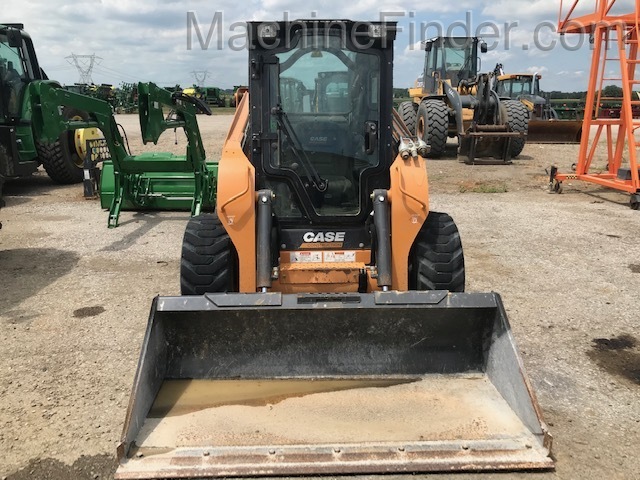 2015 Case SR240 Image 4