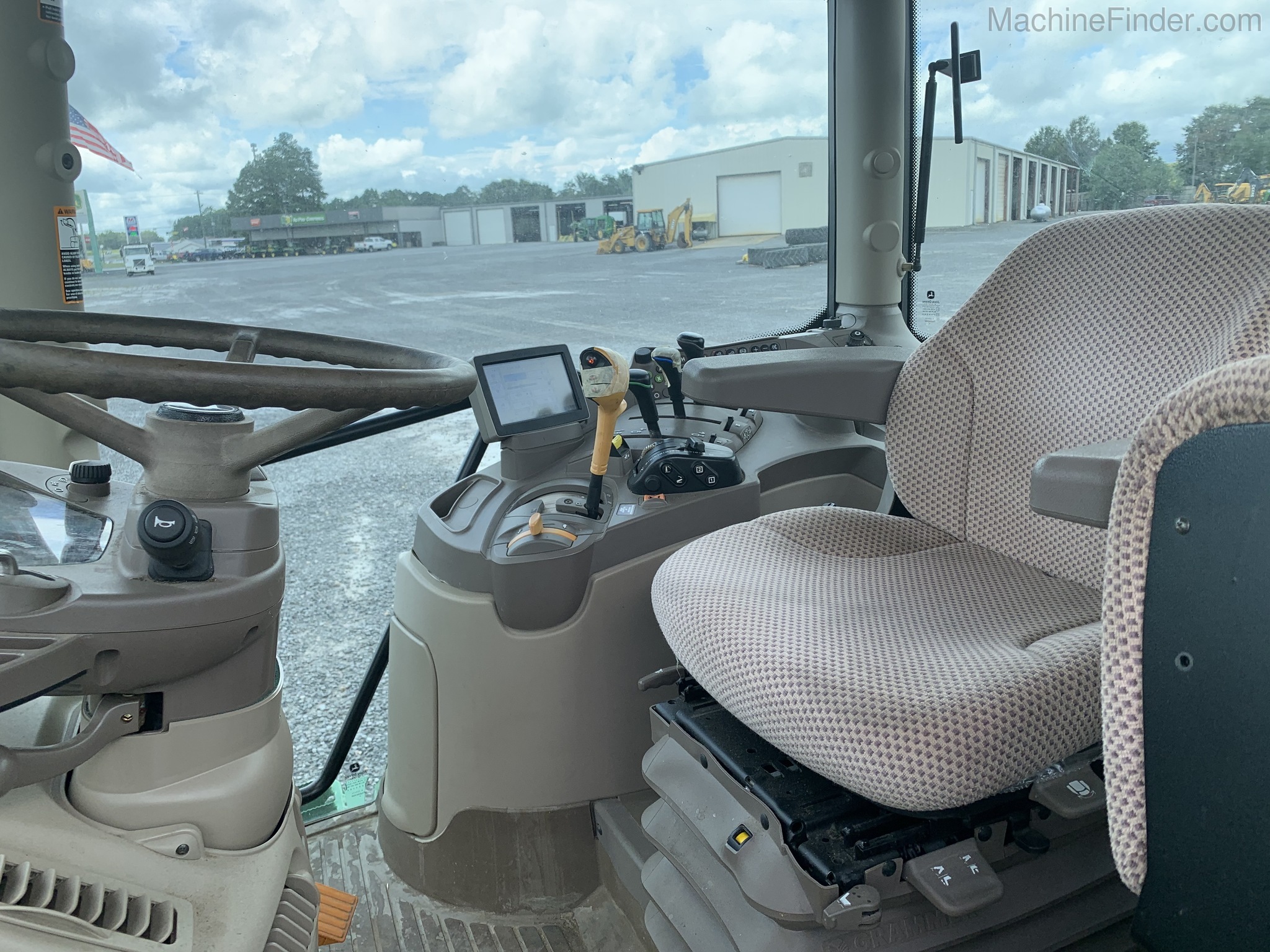 2015 John Deere 6125R Image 7