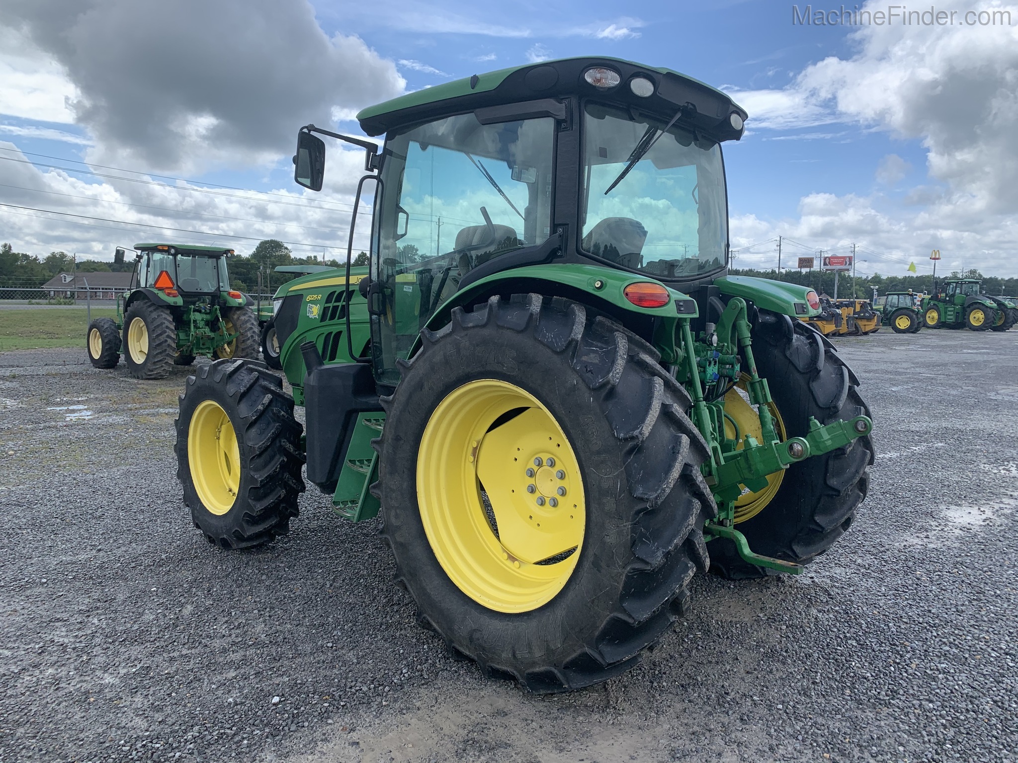 2015 John Deere 6125R Image 6