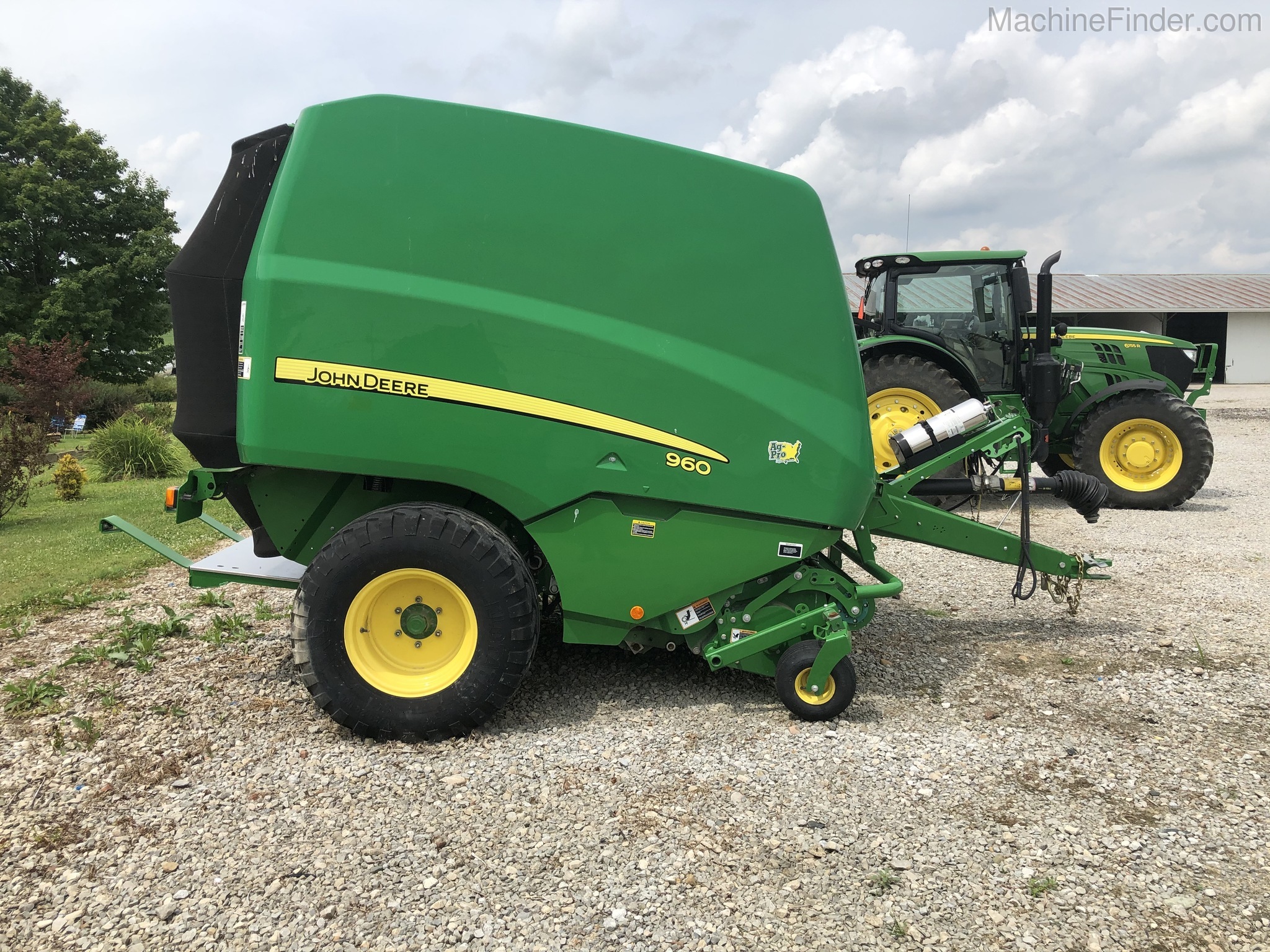 2016 John Deere 960 Image 2