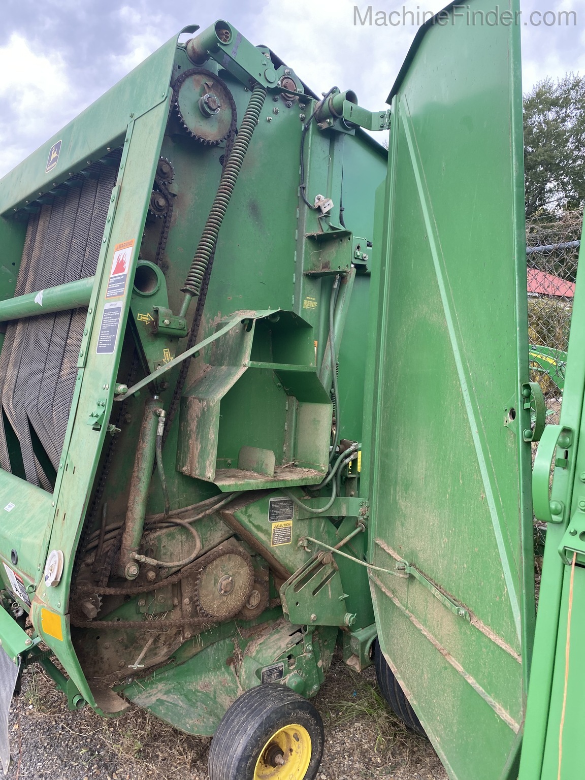 John Deere 566 Image 2