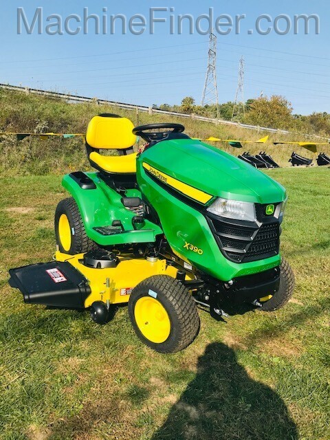 2020 John Deere X390 Image 3