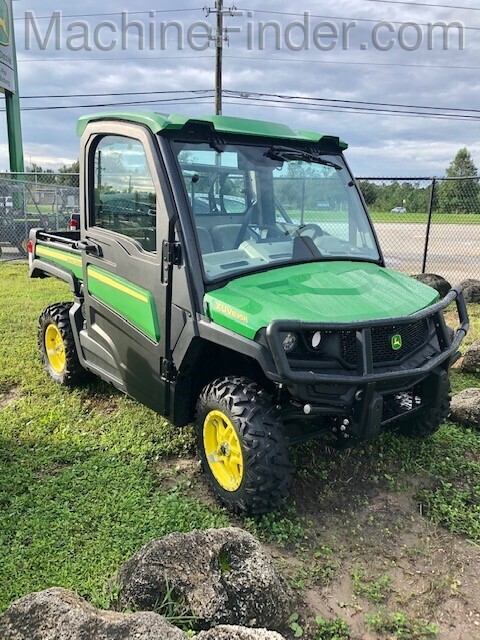2020 John Deere XUV835R Image 1