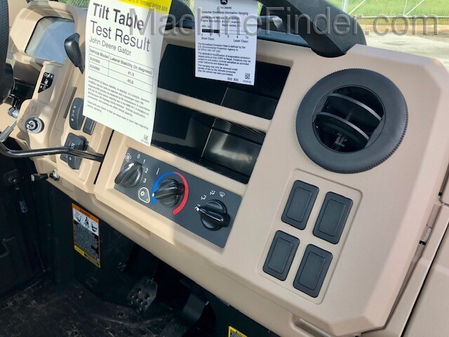 2020 John Deere XUV835R Image 9