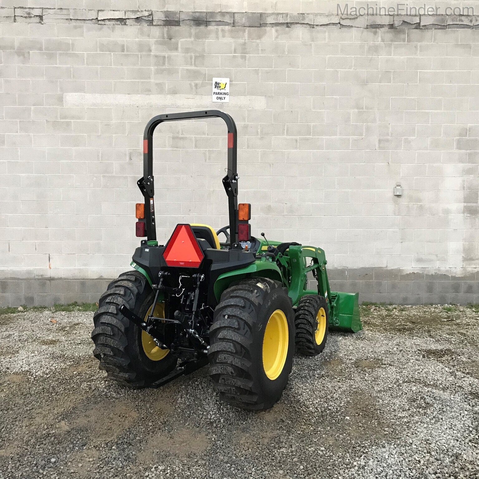 2020 John Deere 3032E Image 7