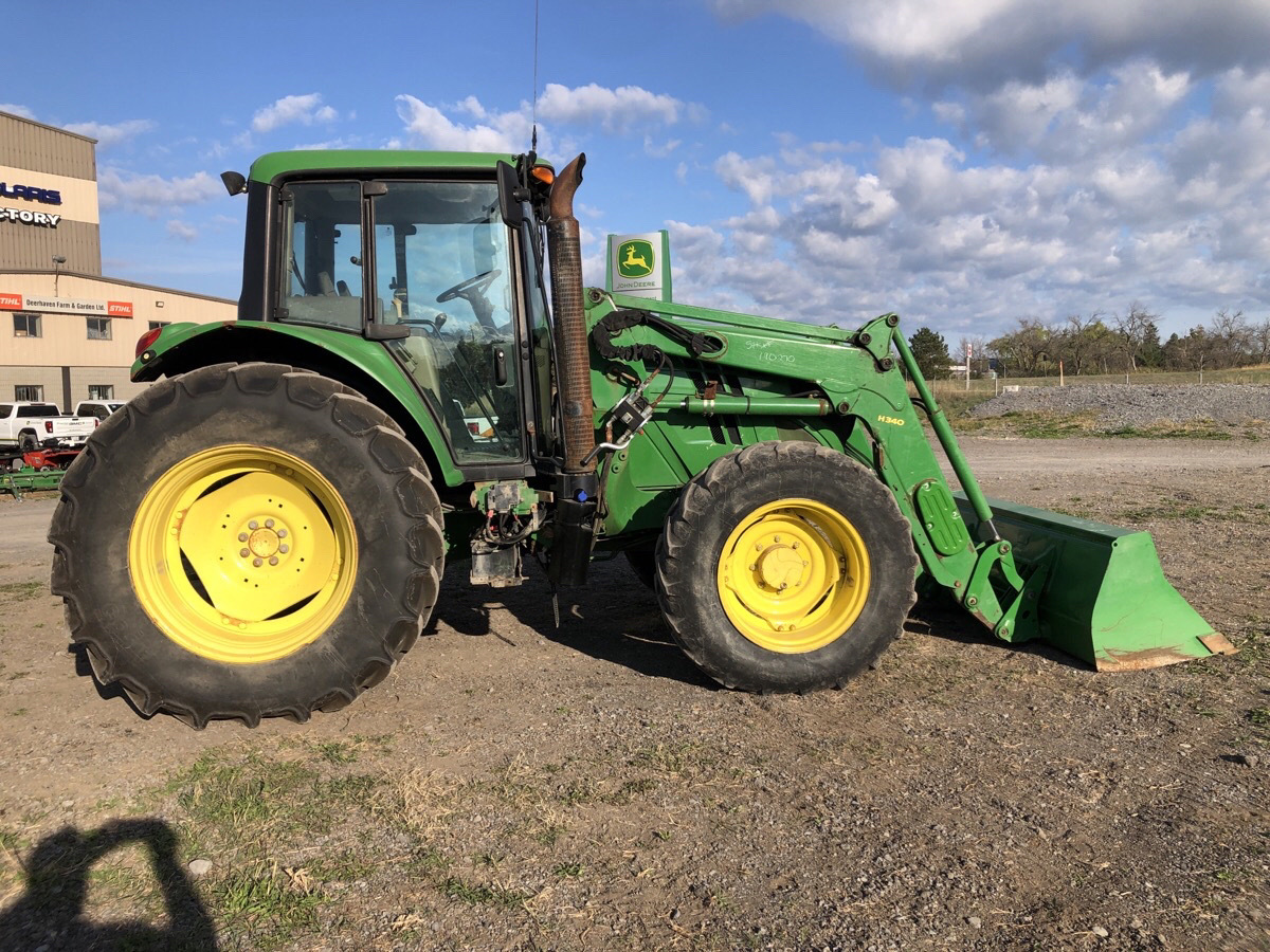 2016 John Deere 6125M Image 1