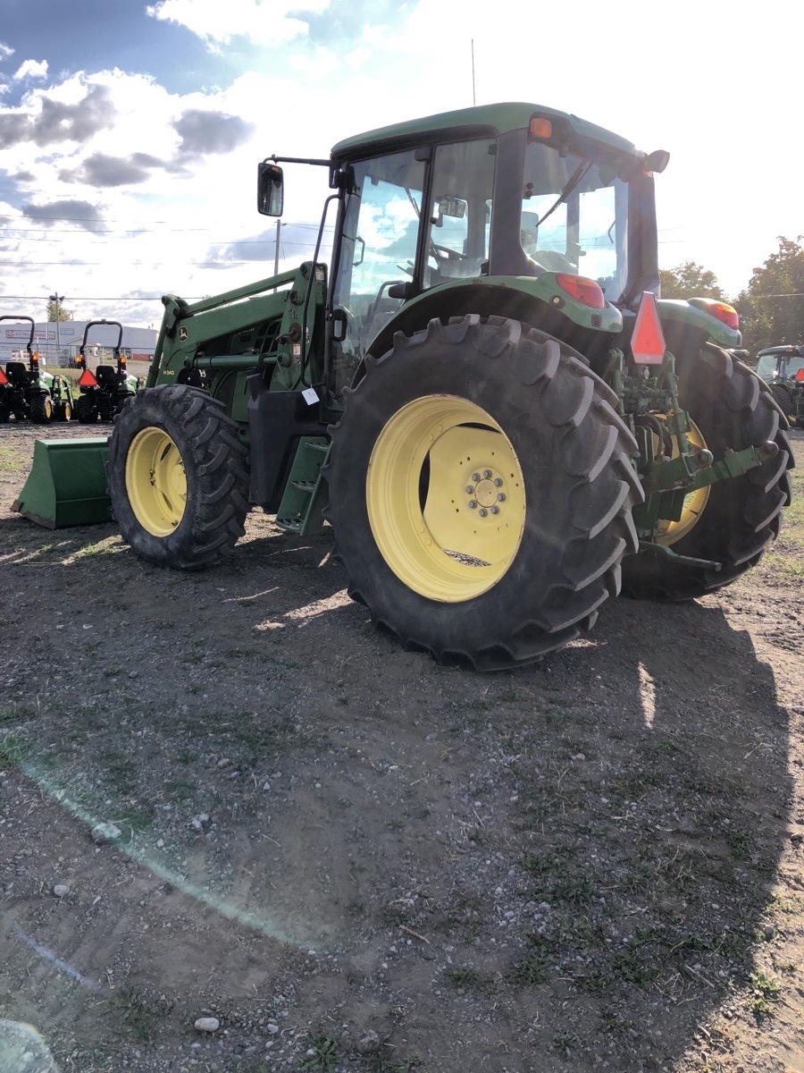 2016 John Deere 6125M Image 5