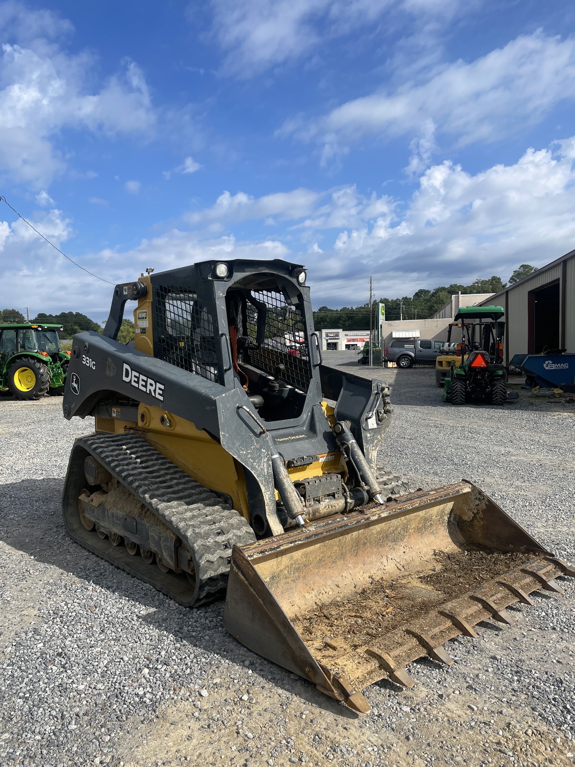 2019 John Deere 331G Image 2