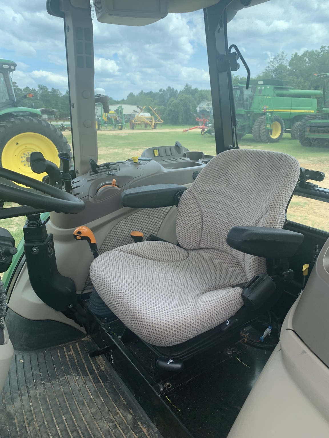 2021 John Deere 5100E Utility Tractors Bainbridge, GA