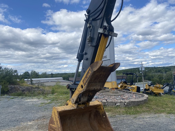 2017 John Deere 135G