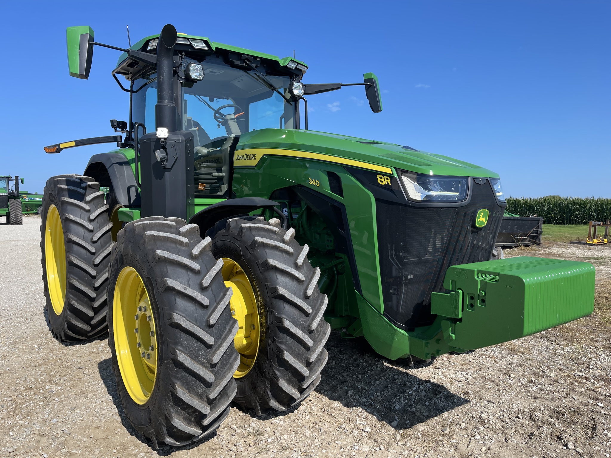  2023 John Deere 8R 340 at Heritage Tractor in Galesburg, IL