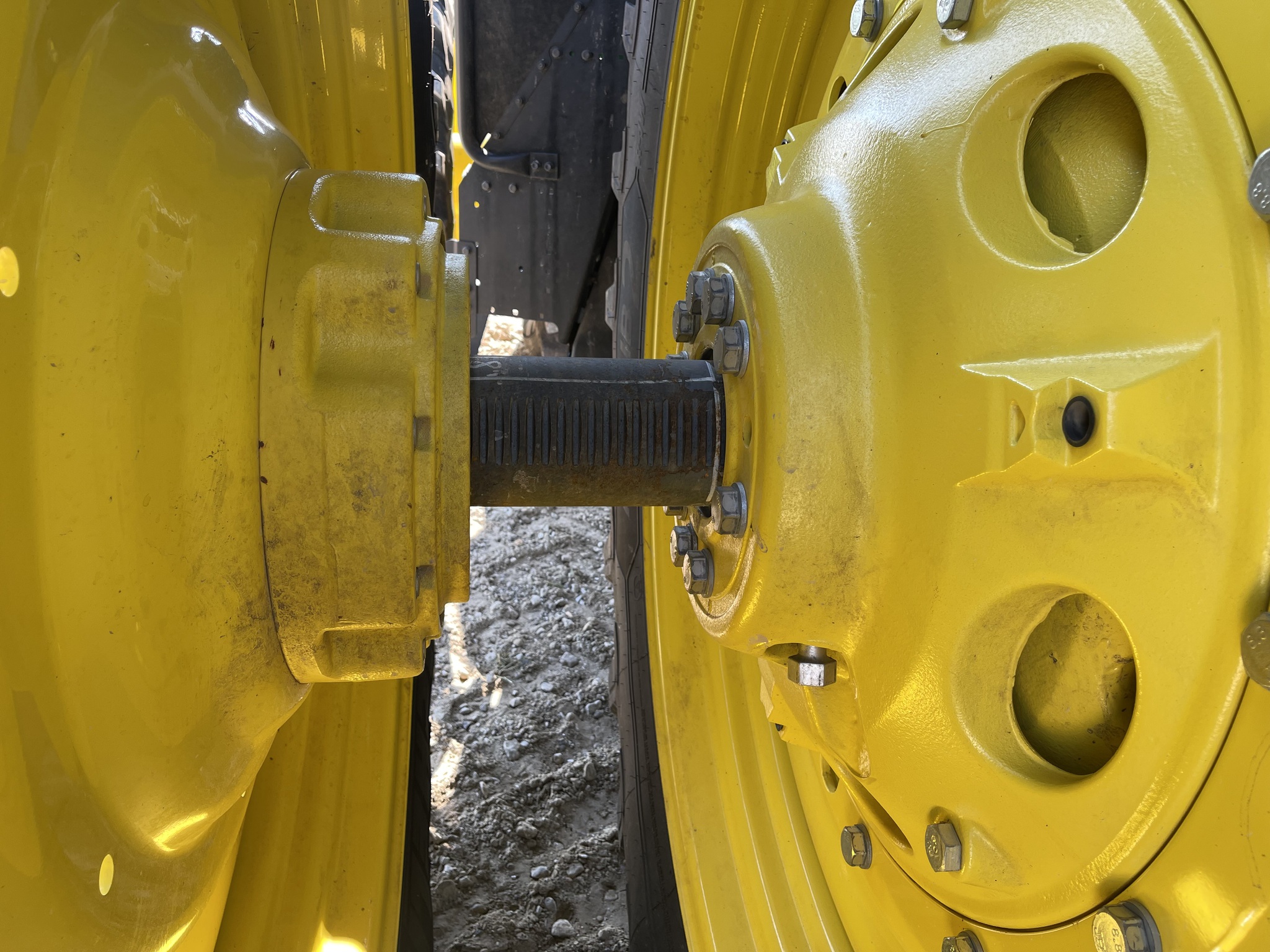  2023 John Deere 8R 340 at Heritage Tractor in Galesburg, IL