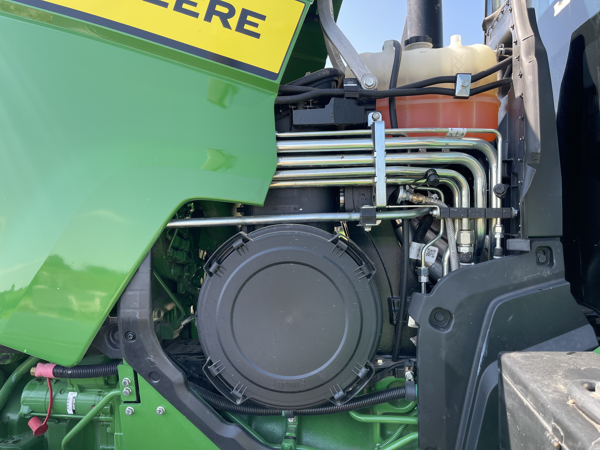  2023 John Deere 8R 340 at Heritage Tractor in Galesburg, IL