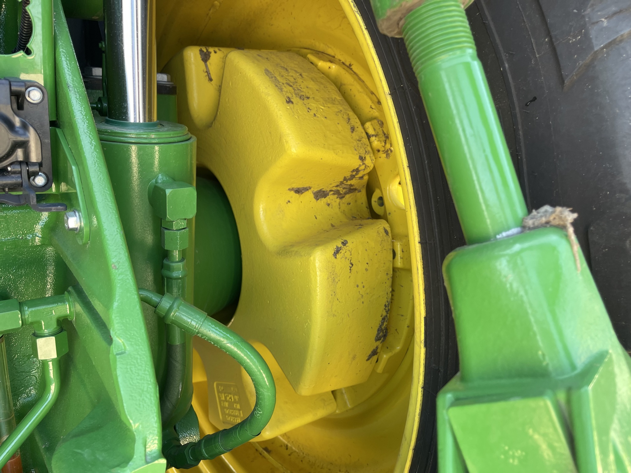  2023 John Deere 8R 340 at Heritage Tractor in Galesburg, IL