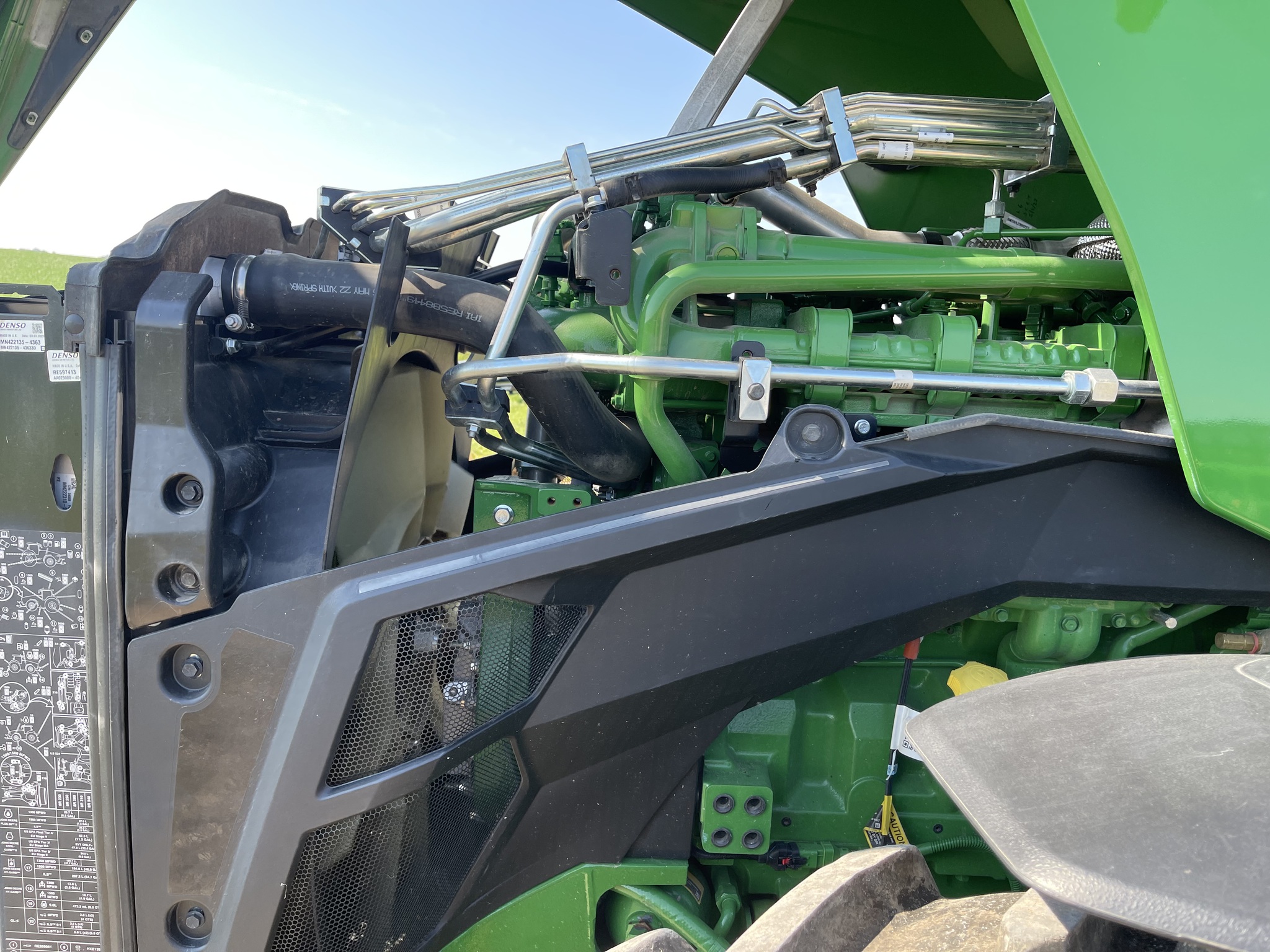  2023 John Deere 8R 340 at Heritage Tractor in Galesburg, IL