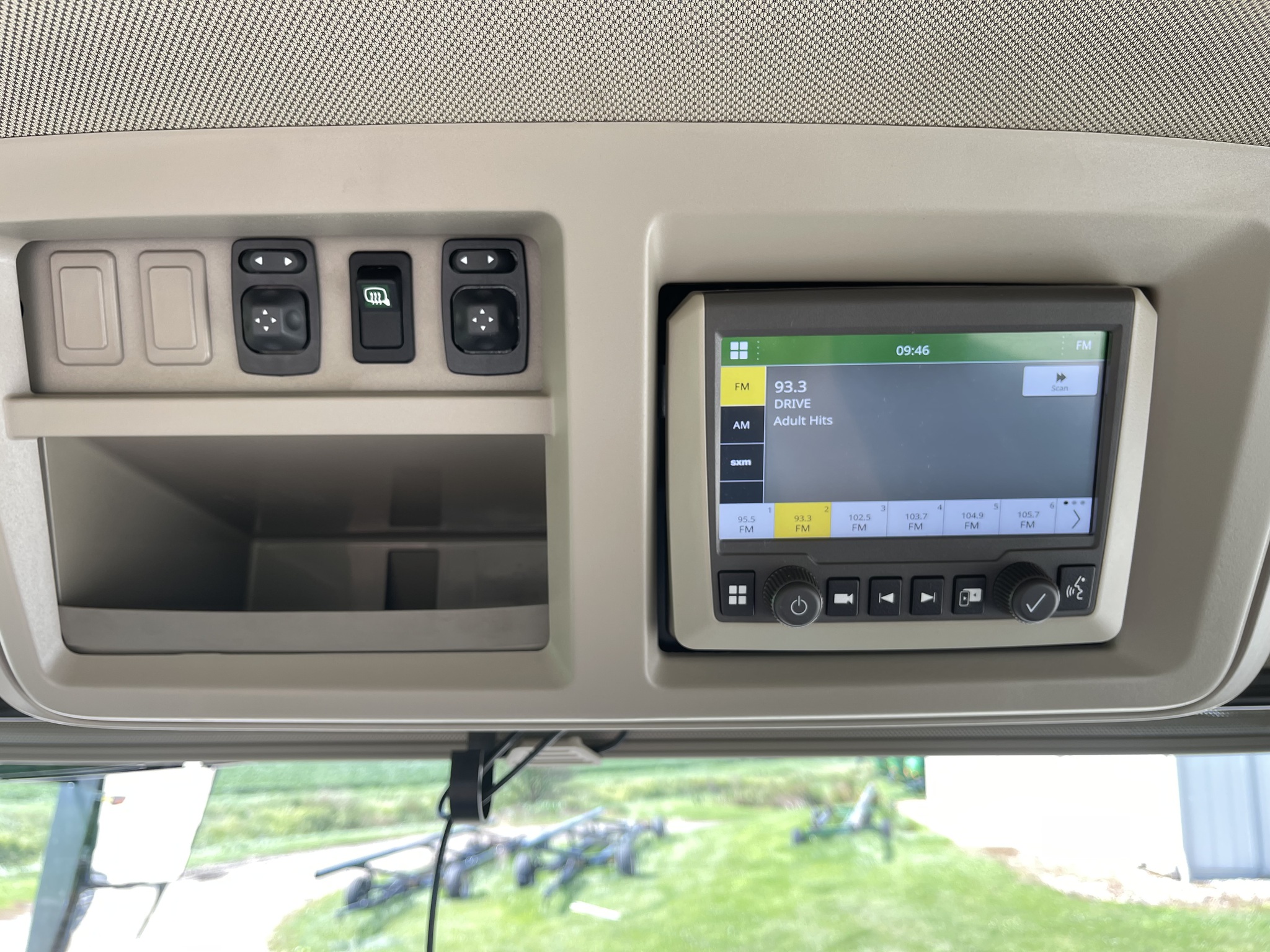  2023 John Deere 8R 340 at Heritage Tractor in Galesburg, IL
