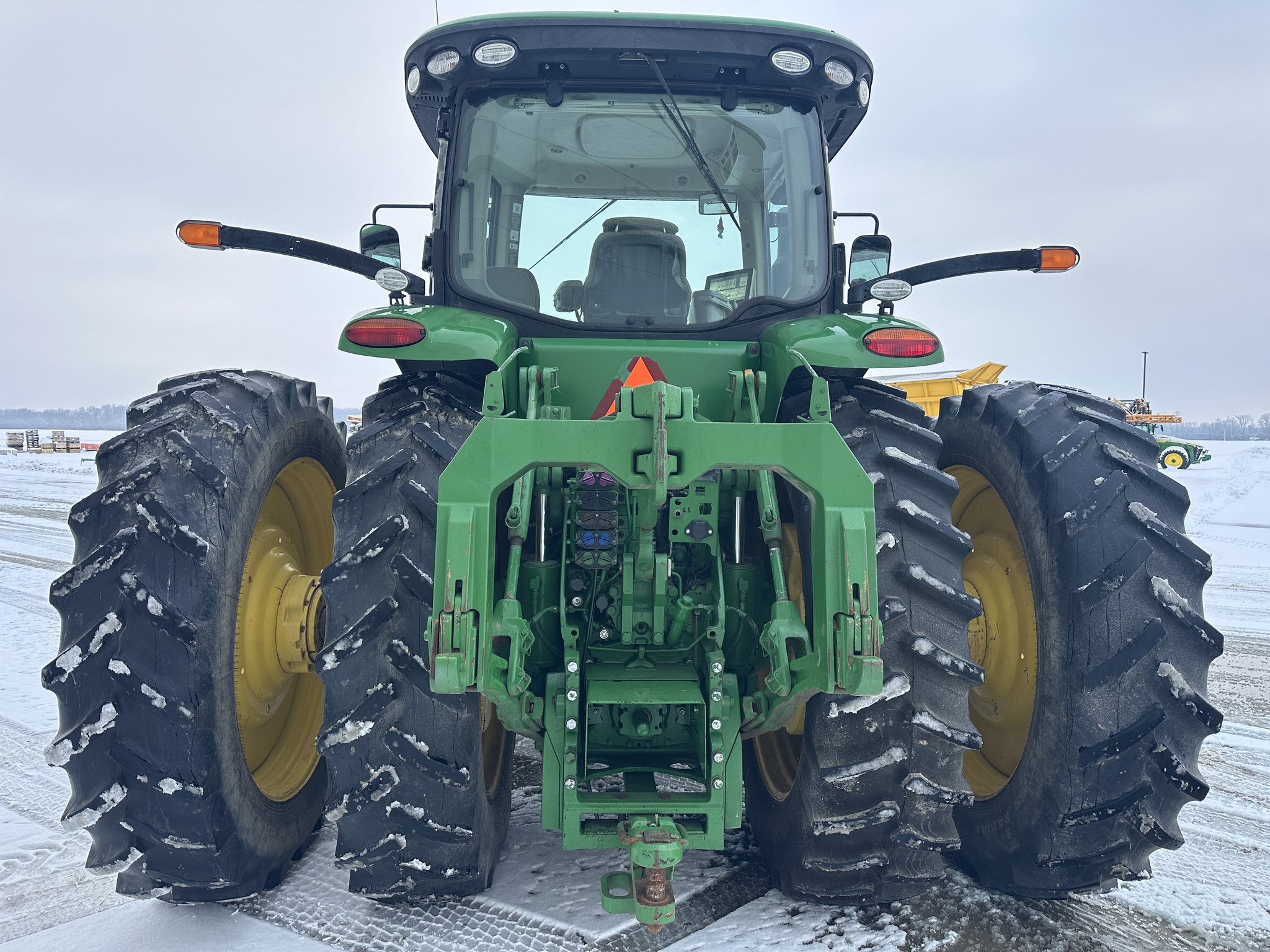 2014 John Deere 8320R Image 4