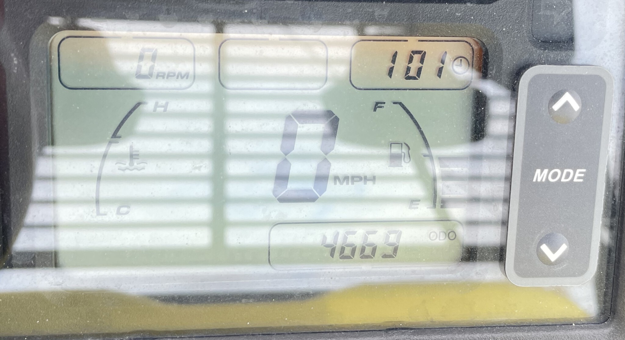 2013 John Deere XUV 825I GREEN Image 19