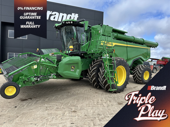 Photo of a 2023 John Deere X9 1100