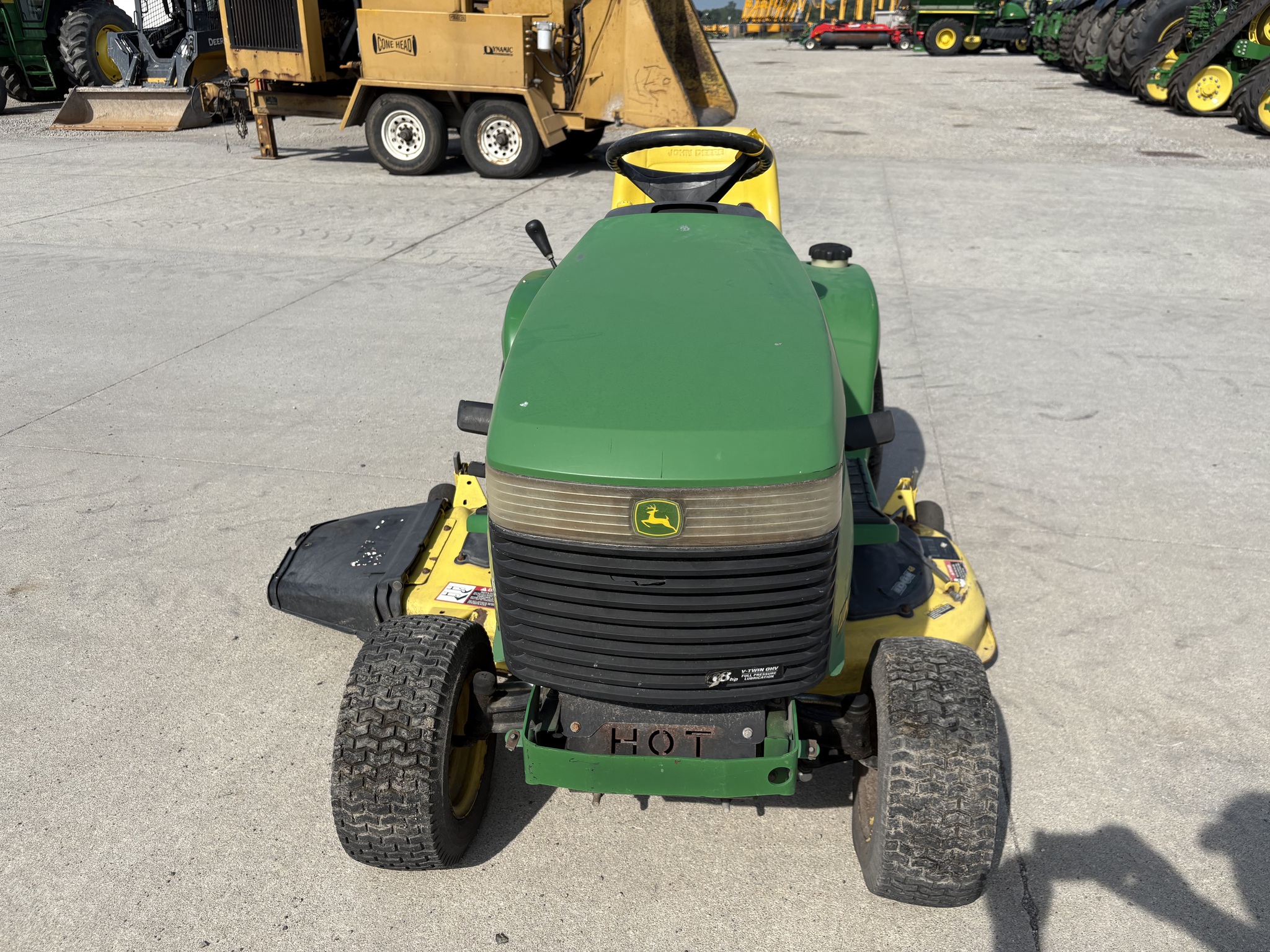 2004 John Deere LX280 Image 2