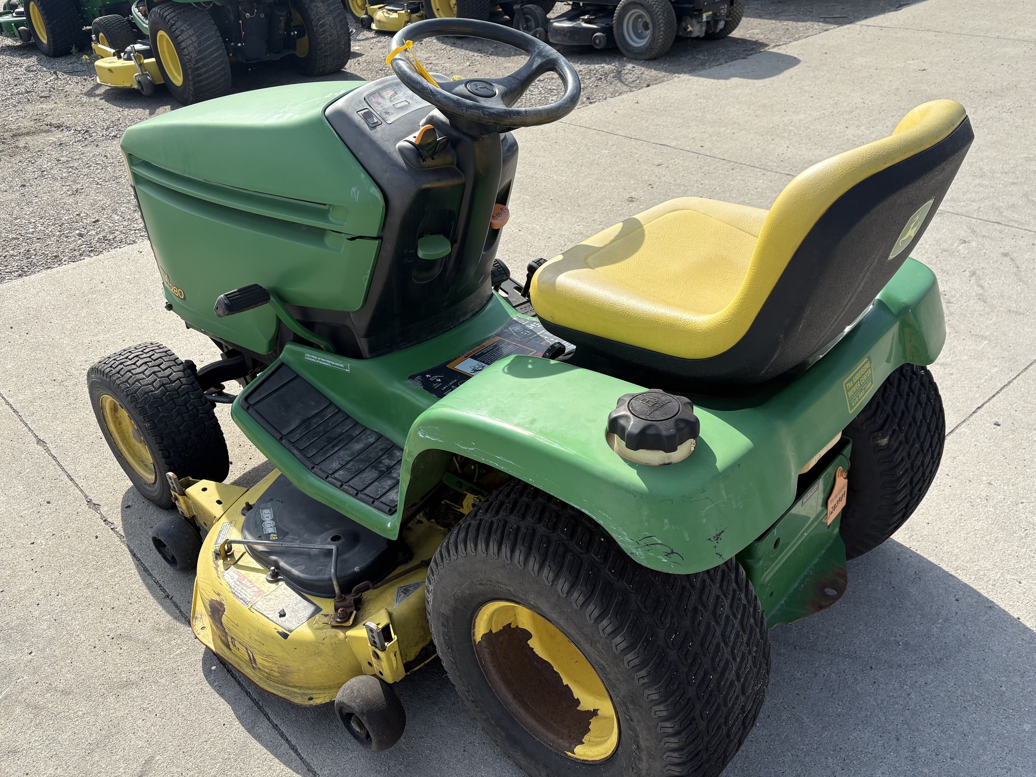 2004 John Deere LX280 Image 7