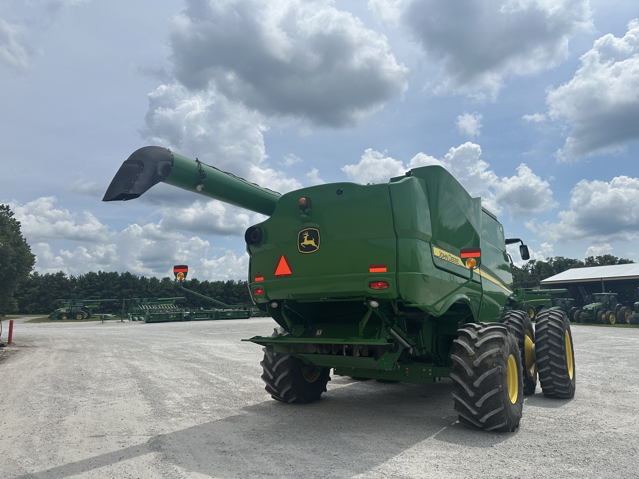 2014 John Deere S660 Image 4