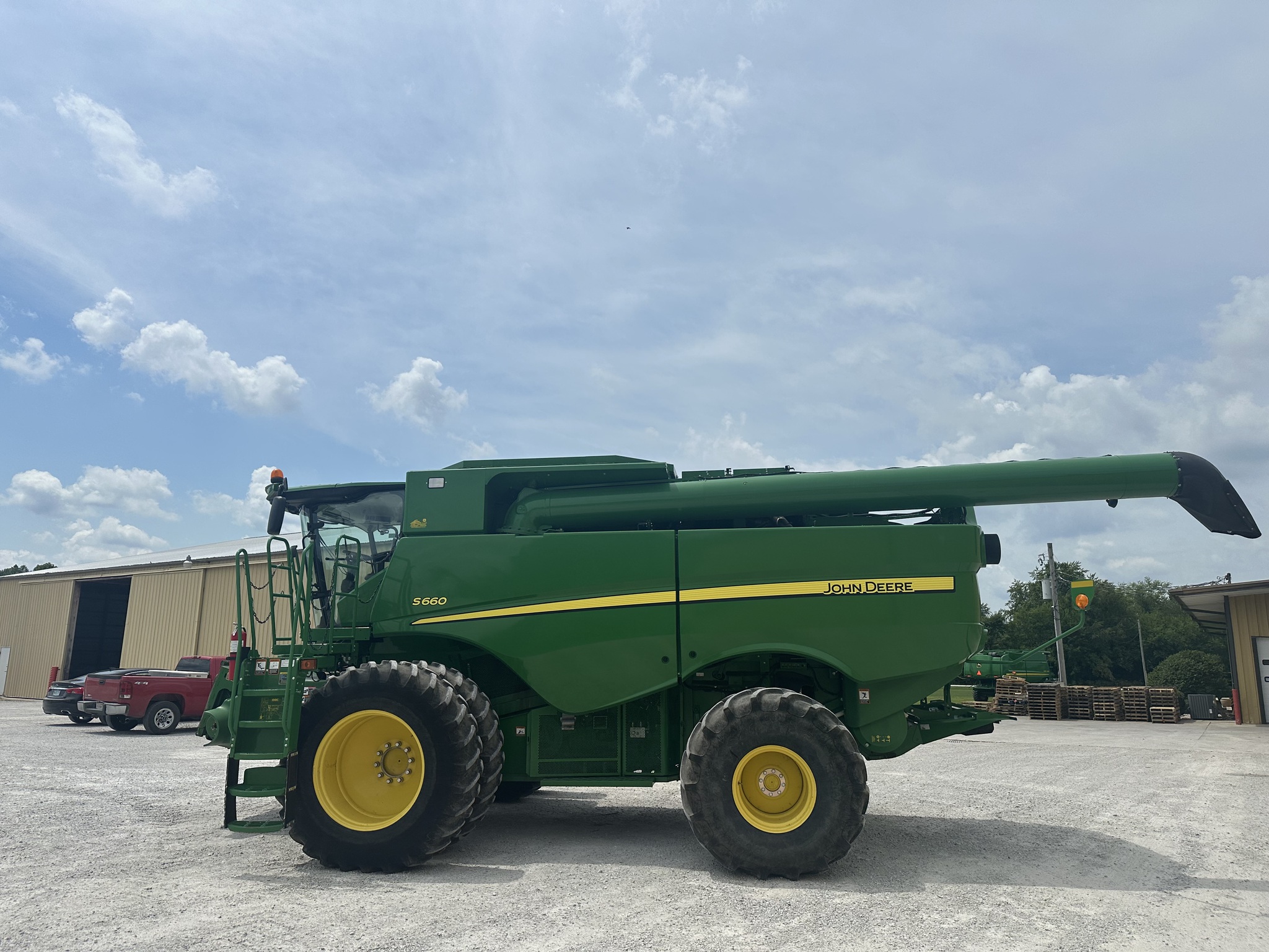 2014 John Deere S660 Image 6