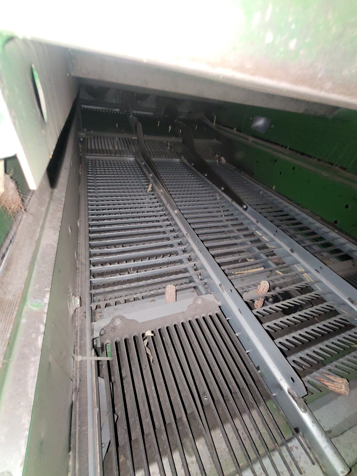 2010 John Deere 9570 STS Image 18