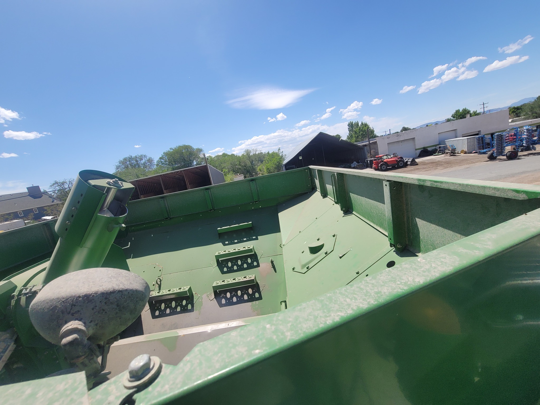 2010 John Deere 9570 STS Image 34