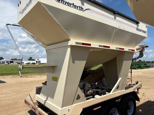  2014 Unverferth 3750 at Heritage Tractor in Mendota, IL
