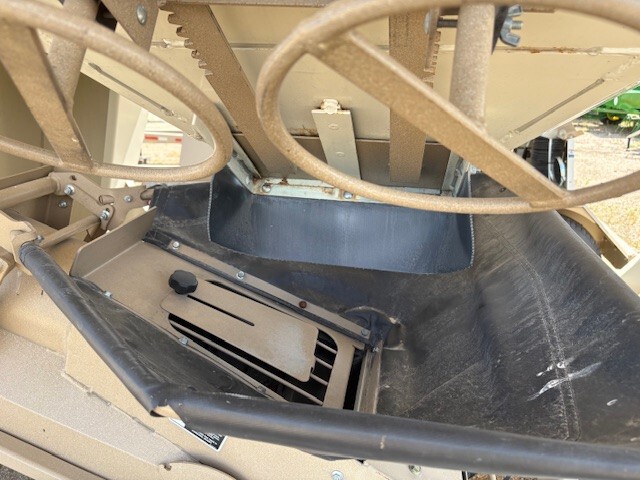  2014 Unverferth 3750 at Heritage Tractor in Mendota, IL