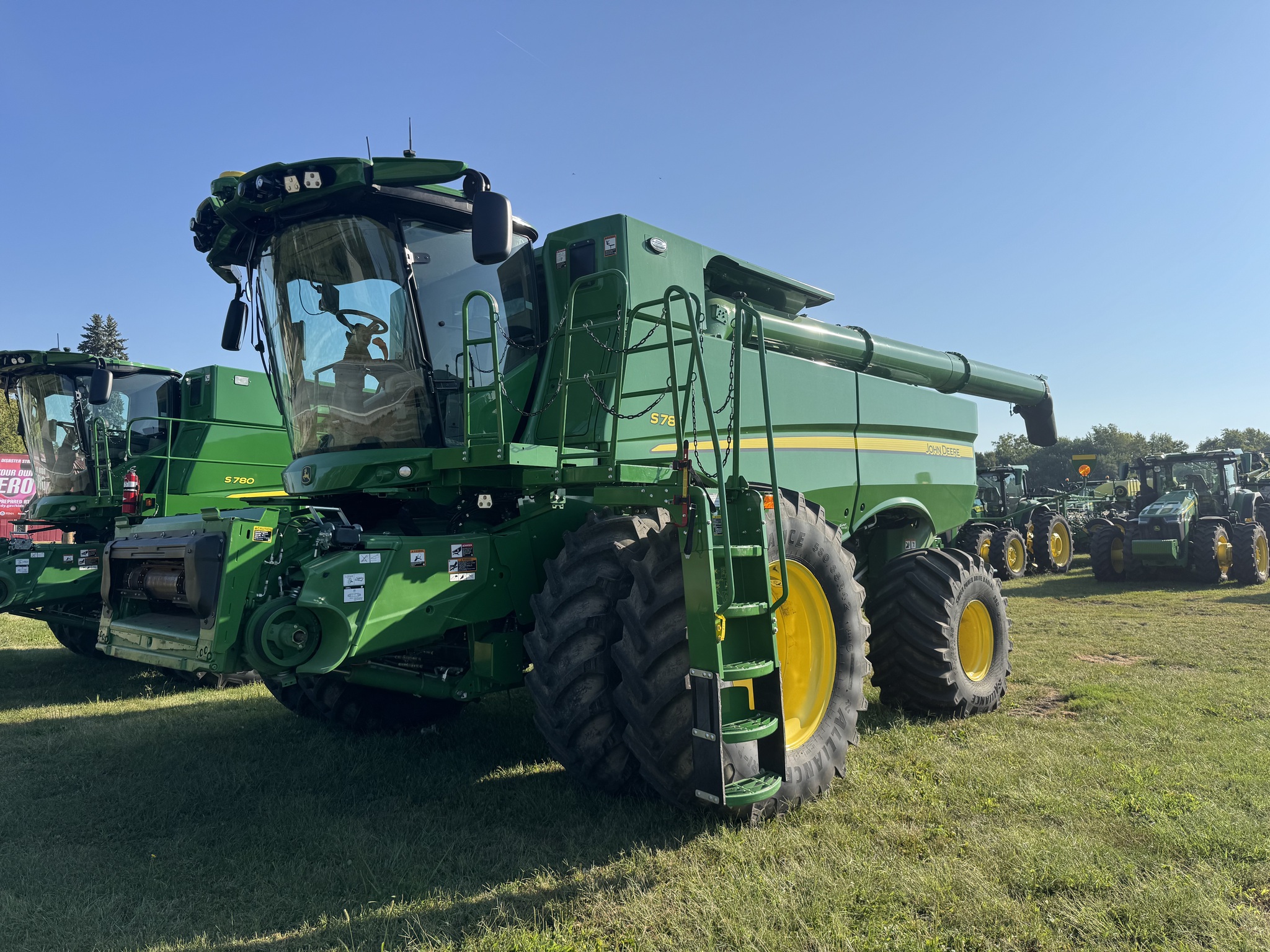  2024 John Deere S780 at Heritage Tractor in Monmouth, IL