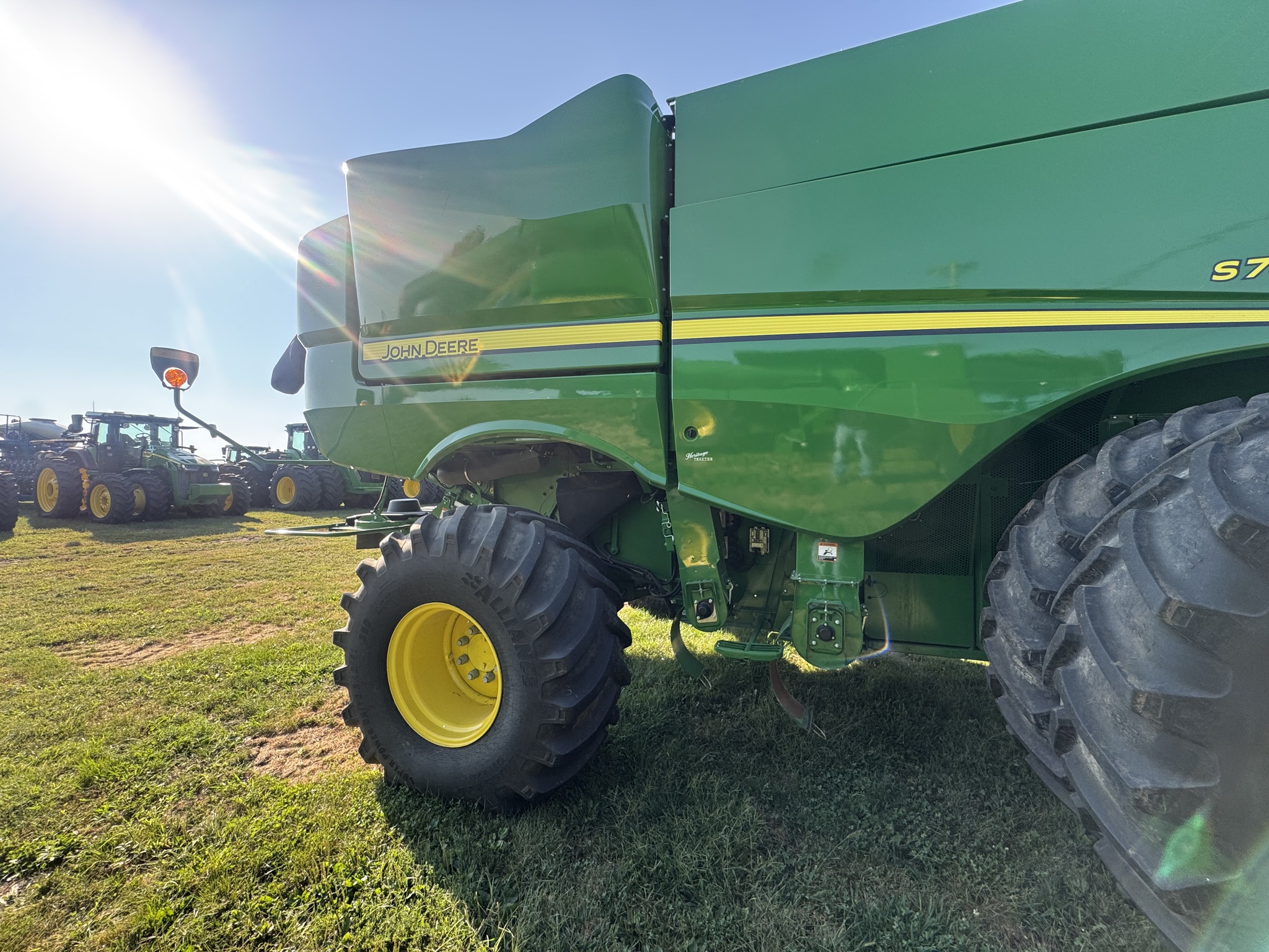  2024 John Deere S780 at Heritage Tractor in Monmouth, IL