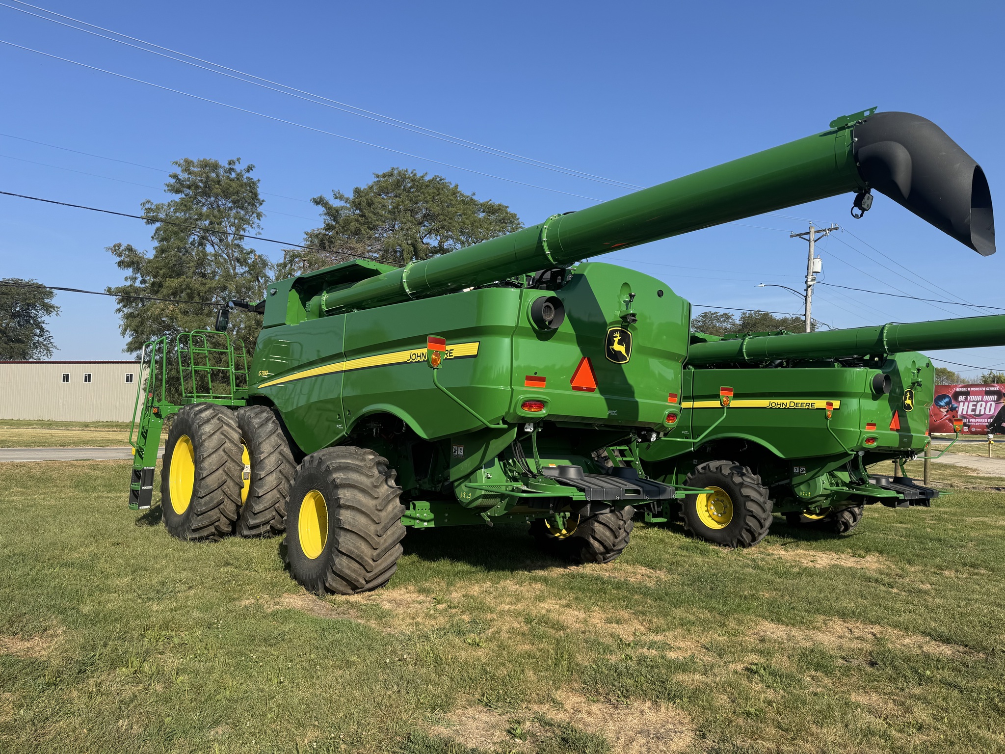  2024 John Deere S780 at Heritage Tractor in Monmouth, IL