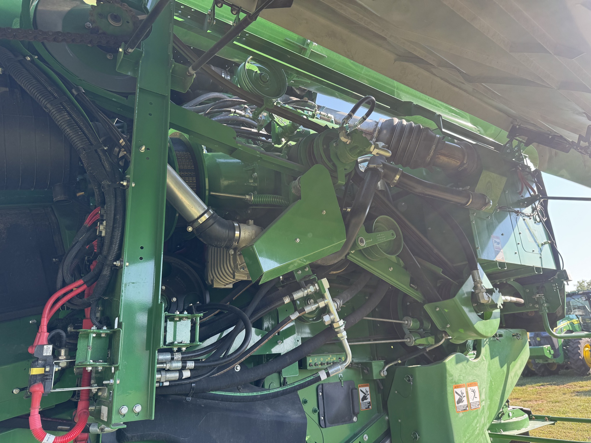  2024 John Deere S780 at Heritage Tractor in Monmouth, IL